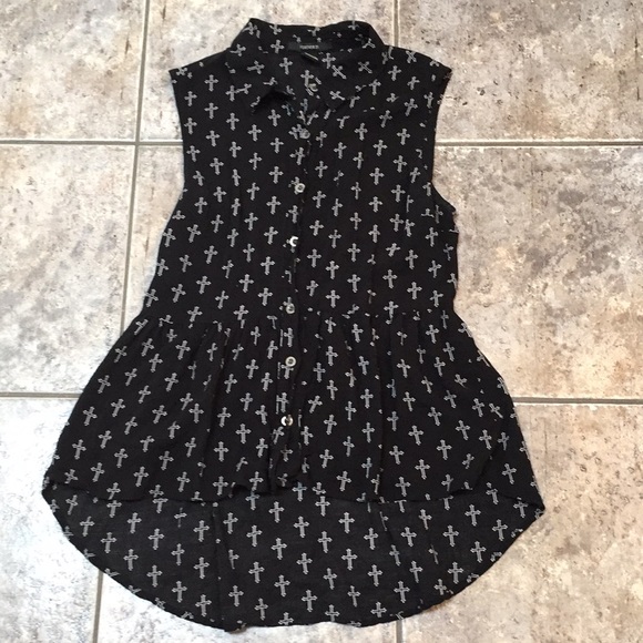 Forever 21 Tops - *3 FOR $15* Forever 21 High Low Button Up Blouse